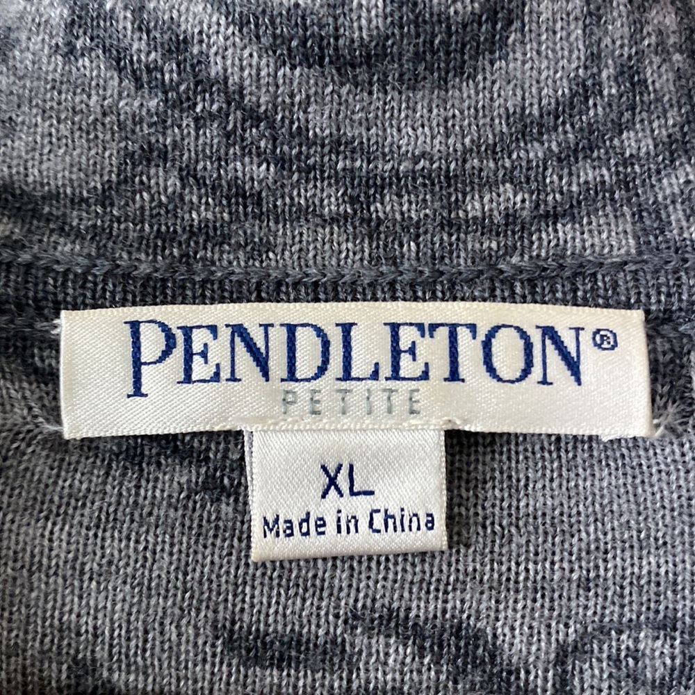 Pendleton Gray Paisley Cardigan - image 4